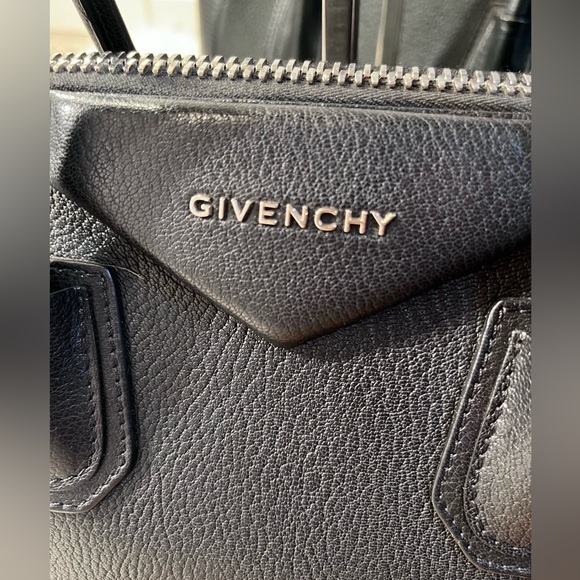 Givenchy Antigona Small Black Grained Leather Bag W/Silver Hardware - Picture 5 of 16
